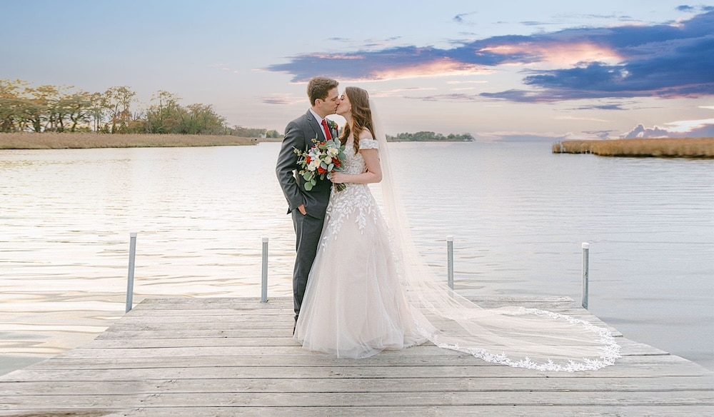 The Best Fall Wedding Venue on the Eastern Shore 1 Fall wedding at the waterfront of the Inn of Huntingfield creek, one of the best Eastern Shore Wedding Venues